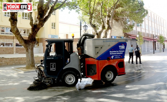 Kuşadası Belediyesi tam kapanmada hijyen çalışmalarına ağırlık verdi