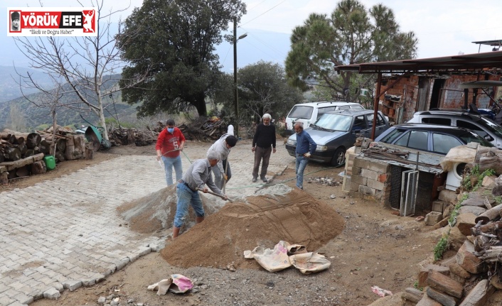 Nazilli Belediyesi Yellice Mahallesi’nin yollarını yeniliyor