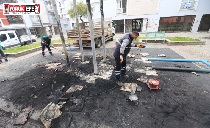 Yangında zarar gören park yenileniyor