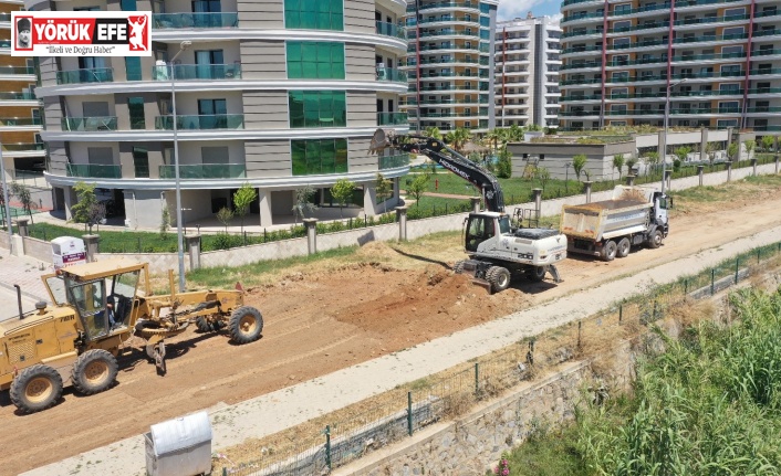 Aydın Büyükşehir Belediyesi Efeler’de yol yapım çalışmalarını sürdürüyor