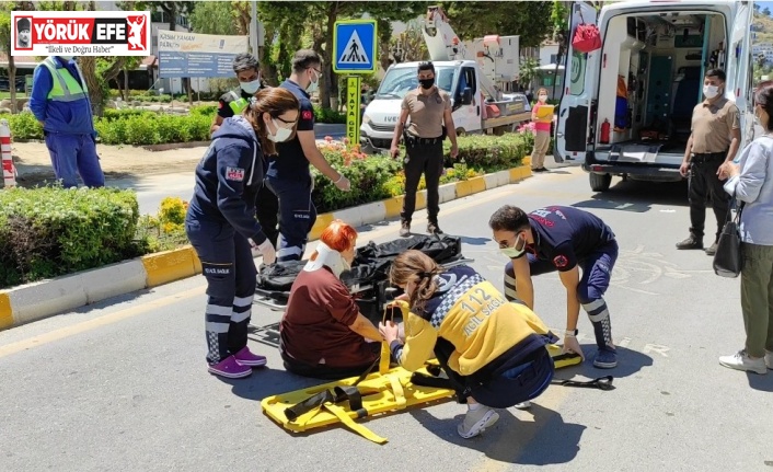 karşıdan karşıya geçmek isteyen kadına otomobil çarptı