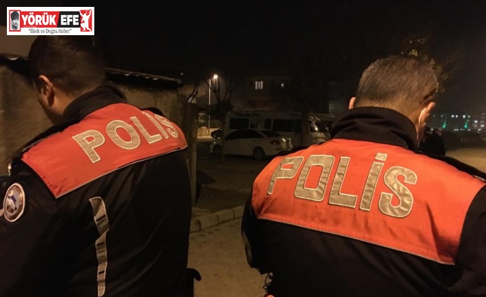 Devriye gezen polis ekiplerine yakalandılar