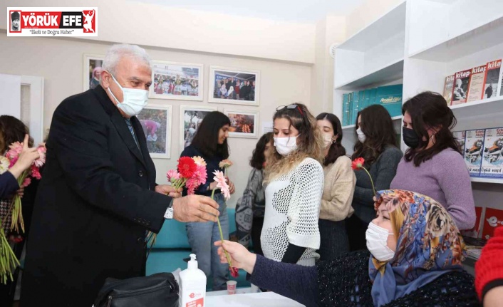 Başkan Atay, kadınlarla bir araya geldi