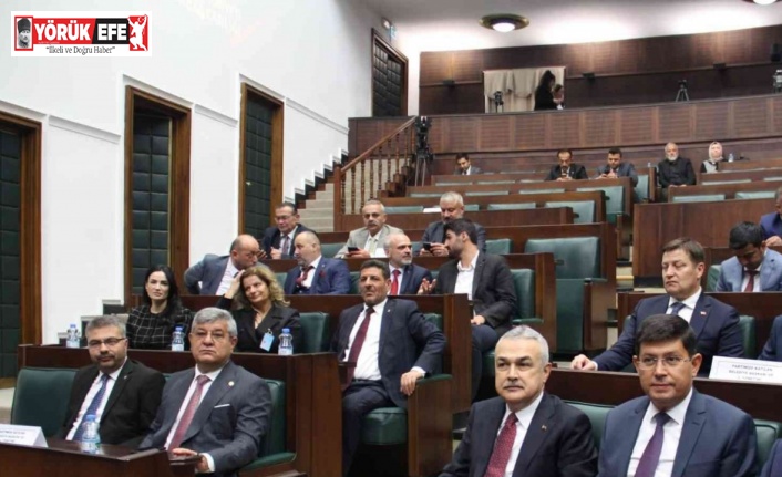 İYİ Partili Başkan Özcan, AK Parti saflarında