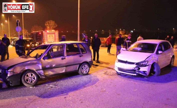 Otomobil yarışı kazayla bitti, nişanlı çift yaralandı