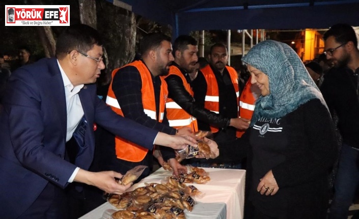 Nazilli Belediyesi 50 ayrı camide kandil simidi dağıttı