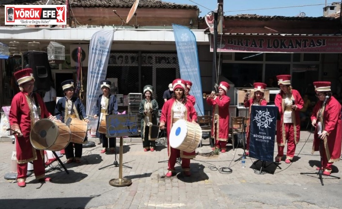 Aydın Büyükşehir Belediyesi Kadın Mehteran Takımı’na Nazilli’de yoğun ilgi