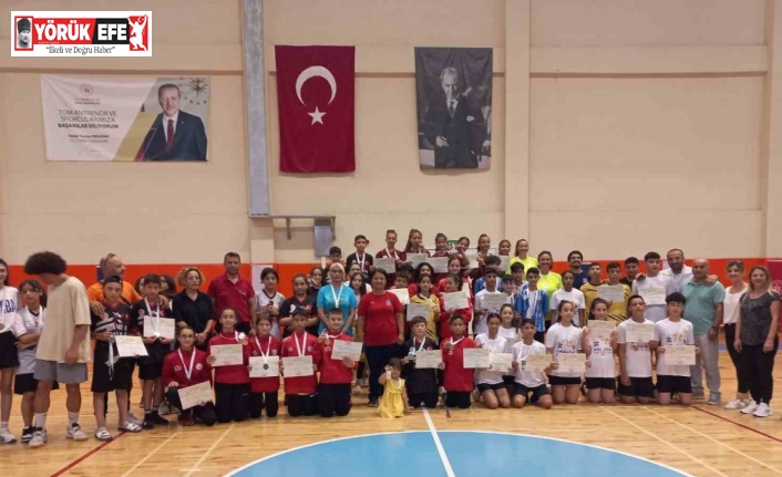 Badminton Analig Ege Grup müsabakaları sona erdi