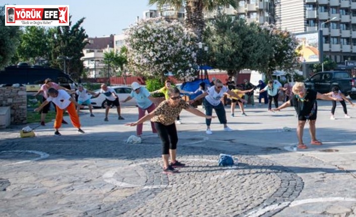 Kuşadalılar sabah sporu ile güne zinde başlıyor