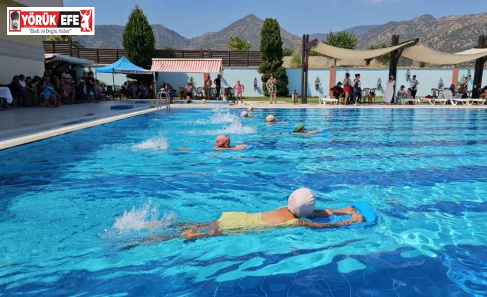 Buharkent’li çocuklar yüzme yarışında buluştu