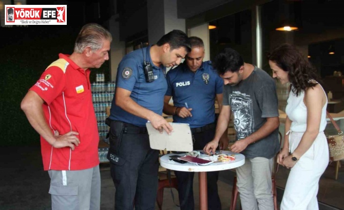 Genç çift, hayatlarının en unutulmaz molasını verdi