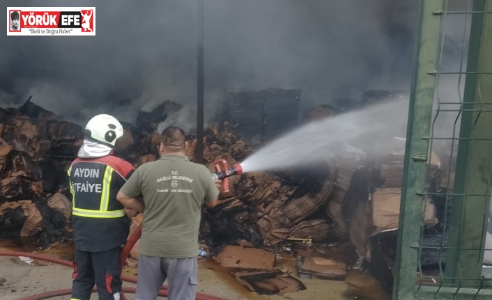 Kuyucak’taki yangının söndürme çalışmalarına Nazilli Belediyesi’nden destek