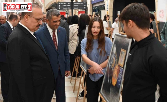 “100.Yılında Cumhuriyet ve Atatürk” konulu resim sergisi açıldı