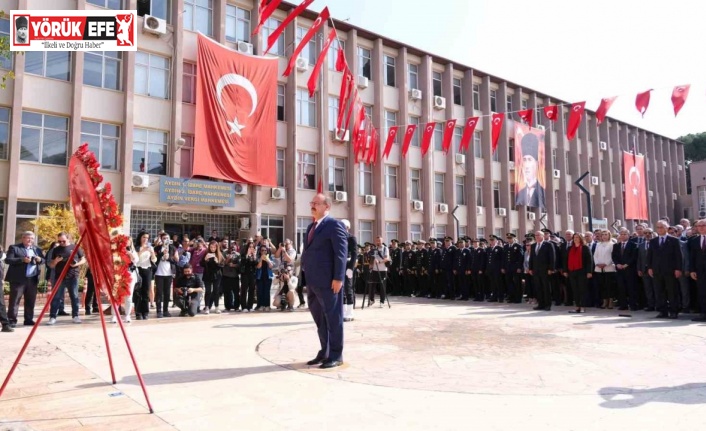 Aydın’da 100. yıl kutlamaları çelenk sunma töreni ile başladı