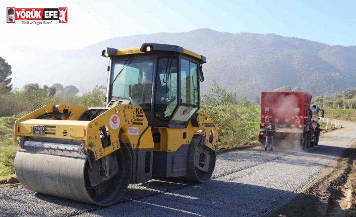 Efeler Belediyesi yol asfaltlama çalışmalarını sürdürüyor