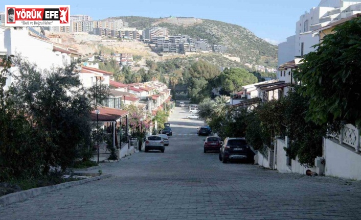 Kuşadası Hacıfeyzullah Mahallesi yeni yollarına kavuştu