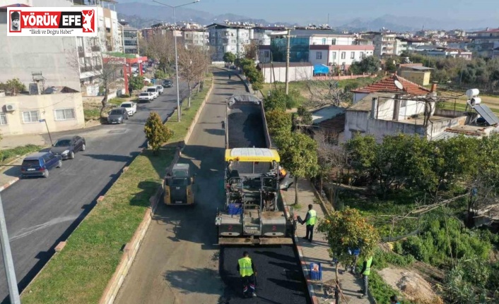 Aydın Büyükşehir Belediyesi yol yapım çalışmalarını sürdürüyor