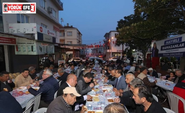 Bozdoğan’da yüzlerce kişi aynı sofrada iftar açtı