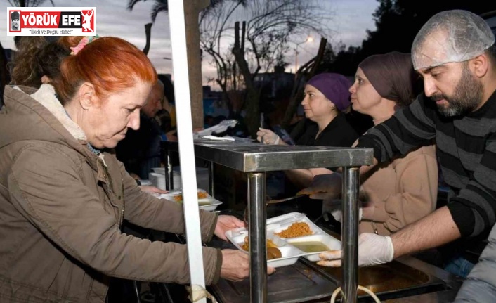 Kuşadası Belediyesi İftar Günlerinin İlki İkiçeşmelik Mahallesi’nde Düzenlendi