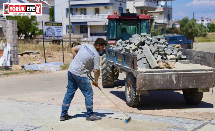 Didim’de yol bakım ve onarım çalışmaları devam ediyor