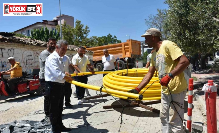 Buharkent’te doğalgaz boruları yer altına indi