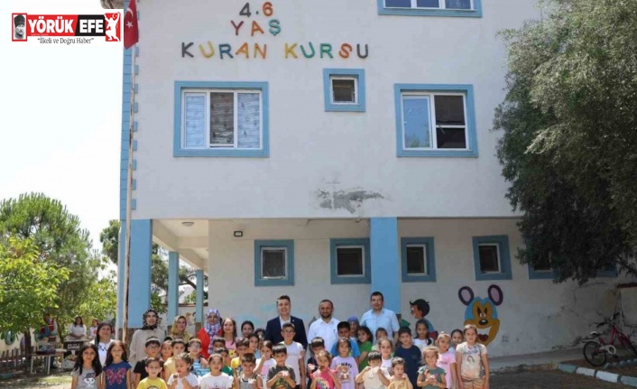 Kaymakam Gündoğdu’dan öğrencilere dondurma