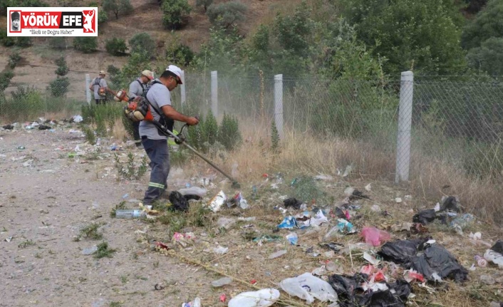 Nazilli’de doğaya bırakılan 3 kamyon çöpü topladılar