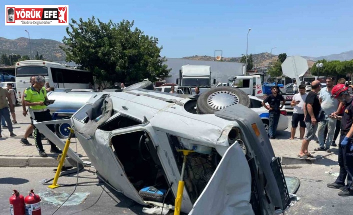 Söke’deki kazada otomobil yan yattı, polis tırın peşinde