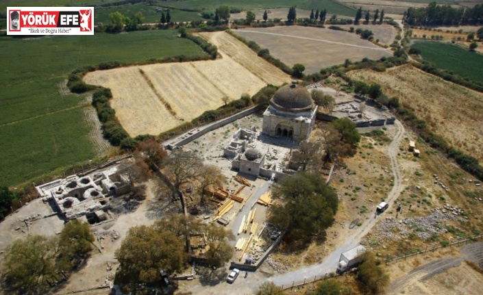 Tarihin derin izlerini taşıyan külliye keşfedilmeyi bekliyor