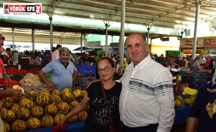 Başkan Kaya, semt pazarında vatandaşlarla buluştu