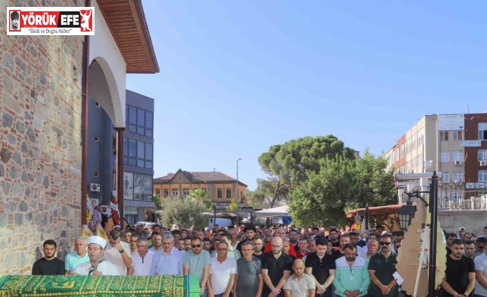 Geçirdiği kap krizi sonucu hayatını kaybeden meclis üyesi Orhan toprağa verildi