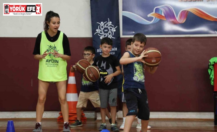 Minik basketbolcular Büyükşehir’in kurslarında yetişiyor