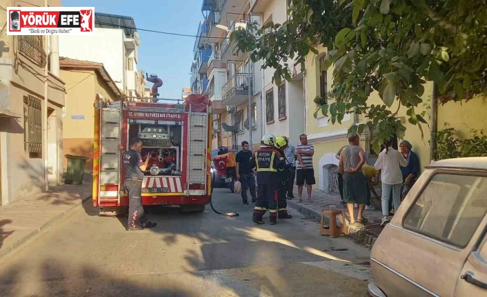 Yanık kokusu alan kurye, evi yanmaktan kurtardı