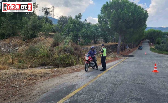 Jandarma trafik timleri vatandaşları bilgilendirdi