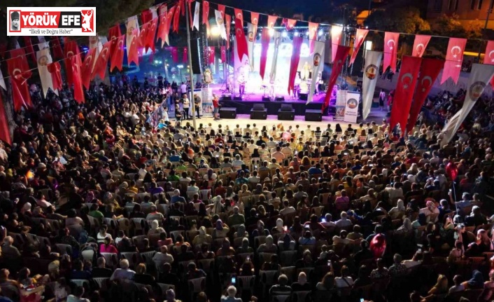 Kuyucak, kurtuluş gününü konserle kutladı