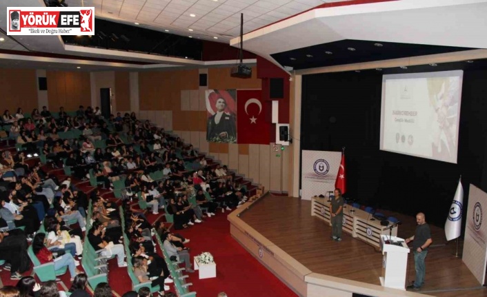 Aydın’da üniversite öğrencilerine ‘Bağımlılıkla Mücadele” semineri verildi