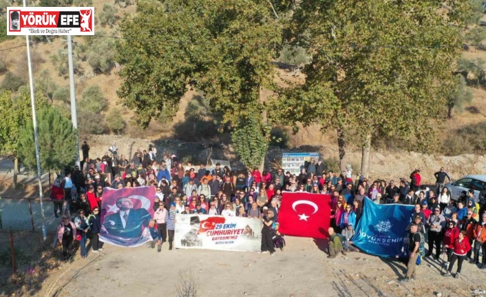 Cumhuriyet’in 101. yılında trekking etkinliğinde buluştular