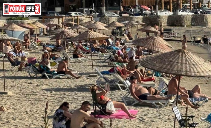 Kuşadası’nda Ekim’de deniz keyfi