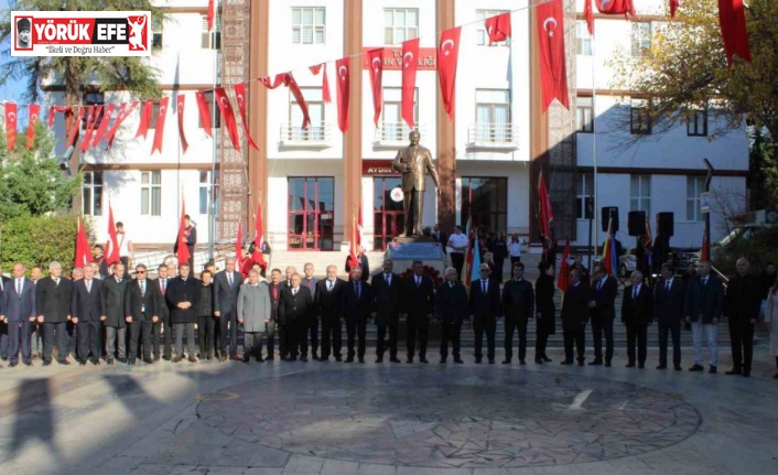 Aydın’da Öğretmenler Günü kutlandı