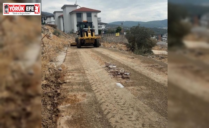 Didim’de sağanak yağıştan sonra zarar gören yollar onarıldı