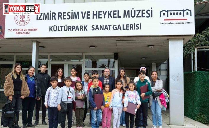 Efeler’in minik ressamları Picasso Sergisi’ne katıldı