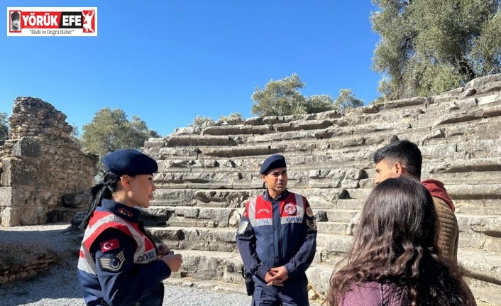 Jandarma ekipleri vatandaşları bilgilendirdi