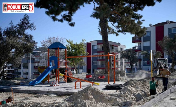 Kuşadası Belediyesi Değirmendere’de park yenileme çalışmasına başladı