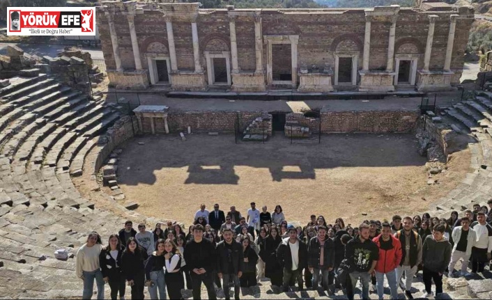 Sultanhisar’da öğrencilerden tarihi gezi