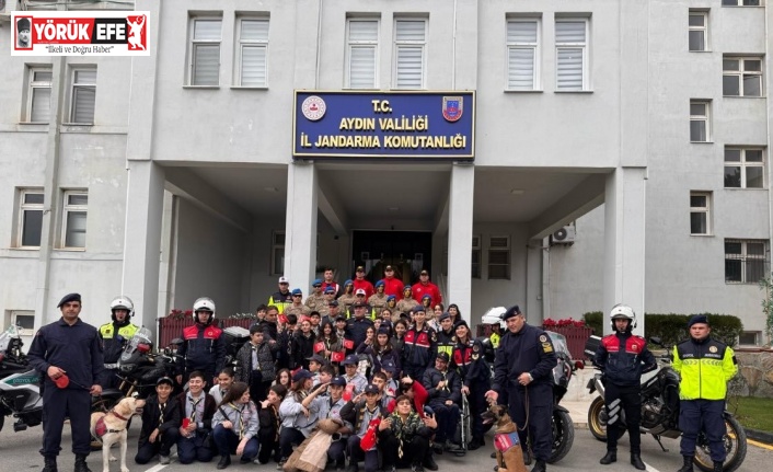 Aydın jandarması minik öğrencileri ağırladı