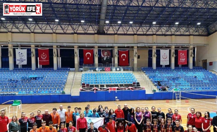 Aydın’da gençler badminton il birinciliği heyecanı yaşandı