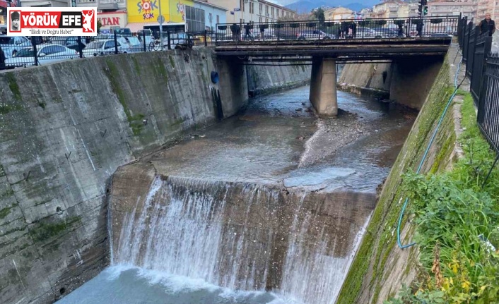 Aydın’daki yağışlar, Tabakhane Çayı’nda doğal temizliğe neden oldu