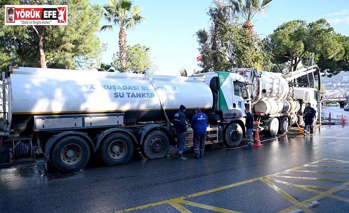 Kuşadası Belediyesi Şiddetli Yağışlara Karşı 7 / 24 Teyakkuzda