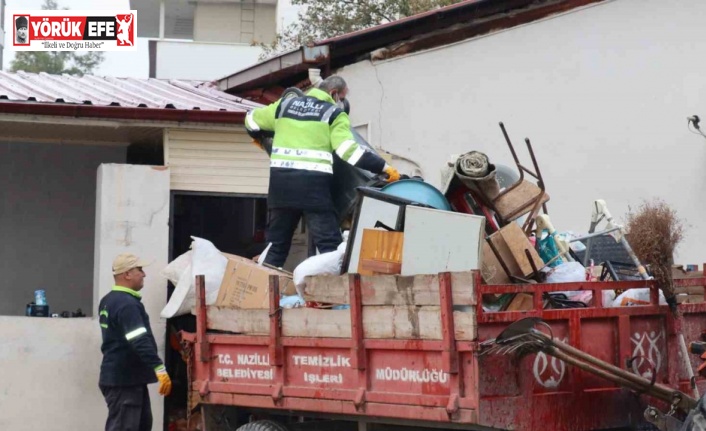 Nazilli’de çöp ev yedinci kez temizlendi