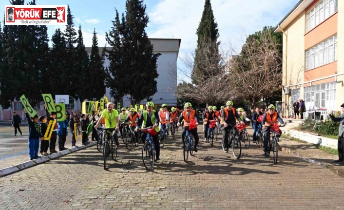 Çevre bilinci ve sağlıklı yaşam için pedal çevirdiler